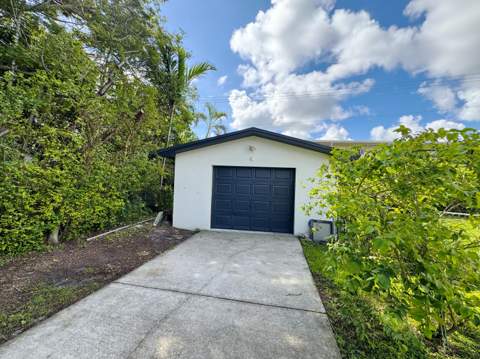 133 SE 2nd Street, Dania Beach FL - photo 8 of 53