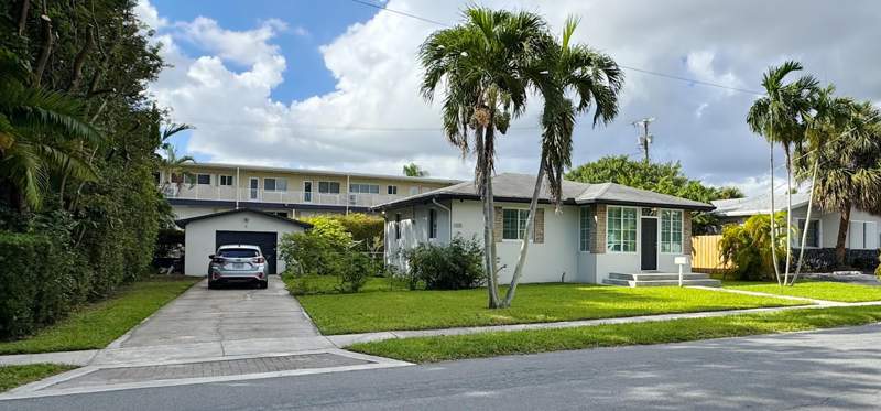 2 bedroom Single Family Residence at 133 SE 2nd Street, Raulerson Sub Amen Plat, Dania Beach — photo 4