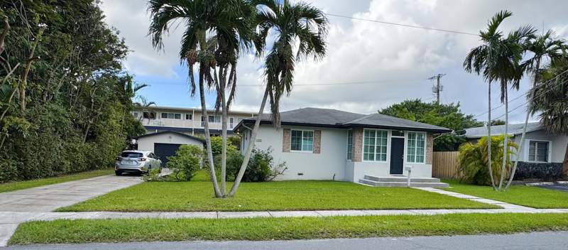 2 bedroom Single Family Residence at 133 SE 2nd Street, Raulerson Sub Amen Plat, Dania Beach — photo 2
