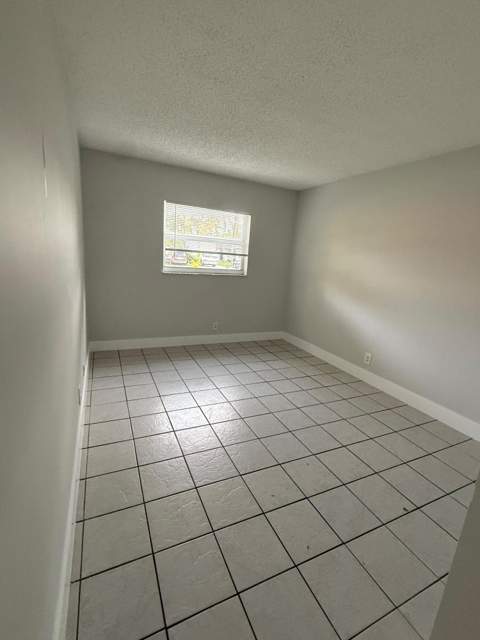 313 SW 1st Court #L-3, Pompano Beach FL - photo 14 of 20