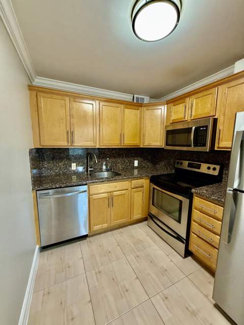 153 Dorset D, Boca Raton FL - photo 9 of 20