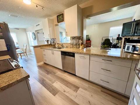 10313 Boynton Place Circle, Boynton Beach FL - photo 11 of 32