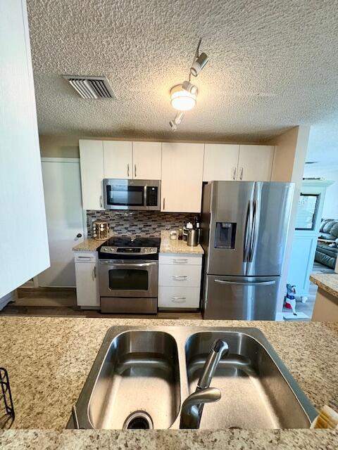 10313 Boynton Place Circle, Boynton Beach FL - photo 15 of 32
