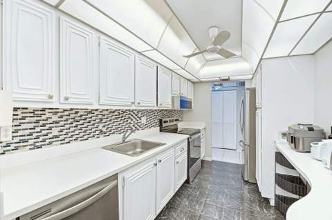 7051 Environ Boulevard #534, Lauderhill FL - photo 8 of 39