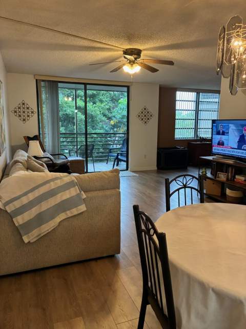 1000 Colony Point Circle #404, Pembroke Pines FL - photo 6 of 9