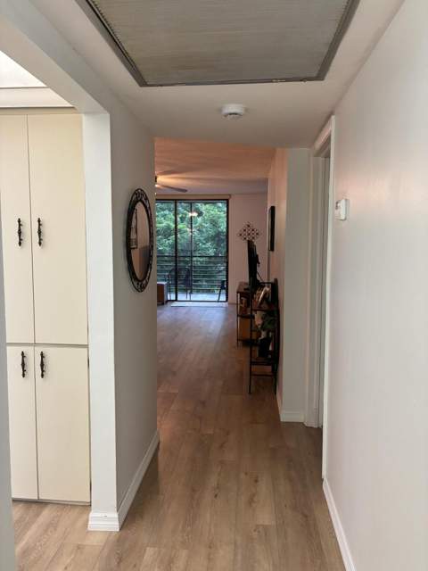 1000 Colony Point Circle #404, Pembroke Pines FL - photo 7 of 9