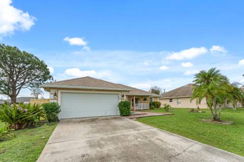 674 SW Lucero Drive, Port St. Lucie FL - photo 8 of 49