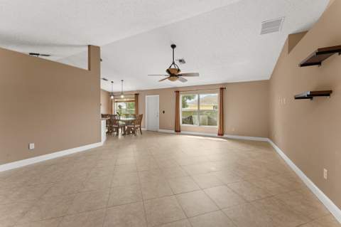 674 SW Lucero Drive, Port St. Lucie FL - photo 13 of 49