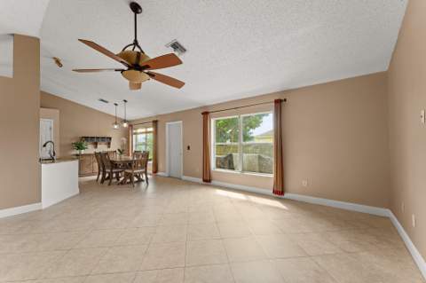 674 SW Lucero Drive, Port St. Lucie FL - photo 15 of 49