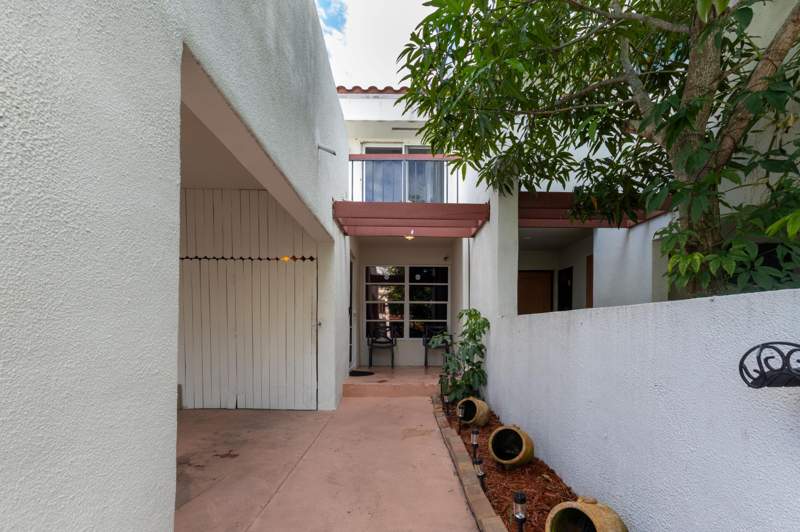 3 bedroom Condominium at 6479 Racquet Club Drive, Courts Of Inverrary Phase I, Lauderhill — photo 3