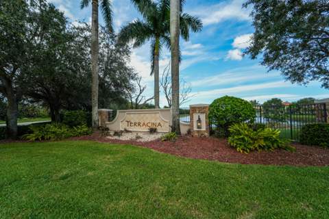 672 Gazetta Way, West Palm Beach FL - photo 15 of 46