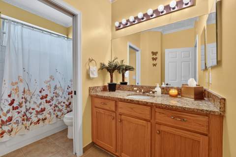672 Gazetta Way, West Palm Beach FL - photo 18 of 46