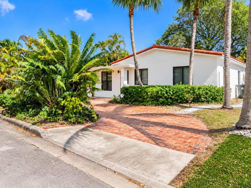 3 bedroom Single Family Residence at 1216 NE 16th Terrace, Lake Ridge, Fort Lauderdale — photo 3