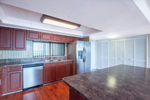 2480 Presidential Way #903, West Palm Beach FL - photo 12 of 36