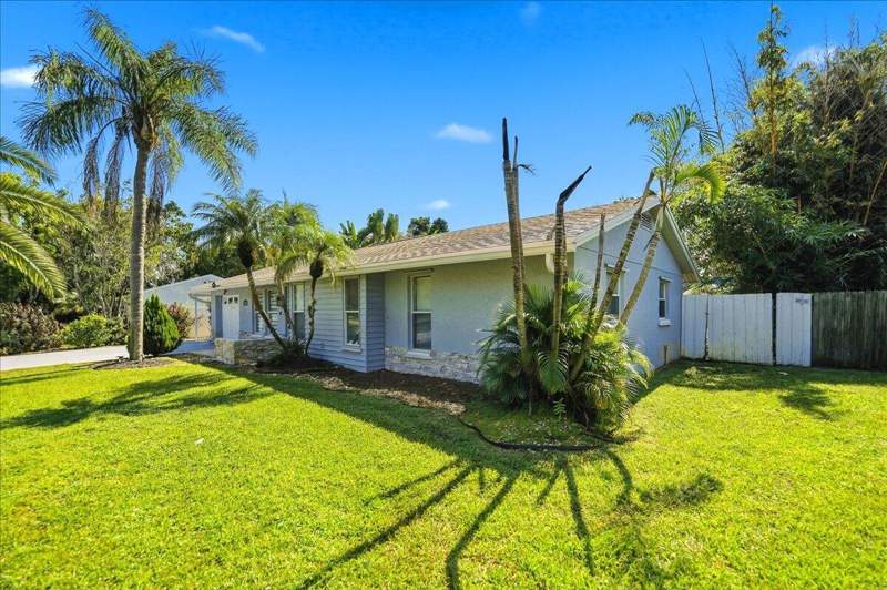3 bedroom Single Family Residence at 2031 SE New York Street, South Port St Lucie Unit 15, Port St. Lucie — photo 5