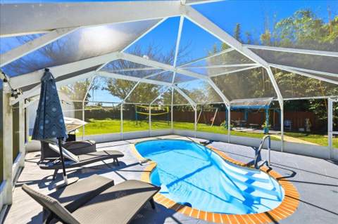2031 SE New York Street, Port St. Lucie FL - photo 18 of 68