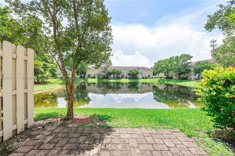 3 bedroom Townhouse at 2851 W Prospect Road, Tuscan Villas Condo, Fort Lauderdale — photo 3