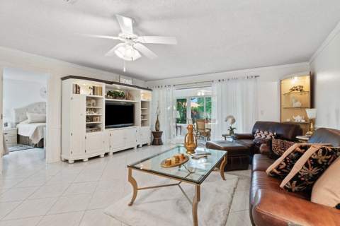 5010 Privet Place #101, Delray Beach FL - photo 9 of 29