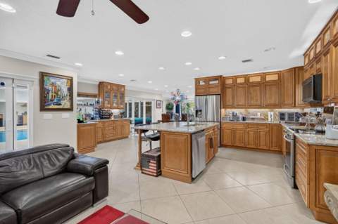 330 SW 75th Avenue, Plantation FL - photo 20 of 40