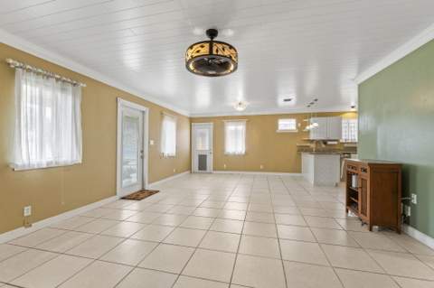 5906 Bamboo Drive, Fort Pierce FL - photo 6 of 54