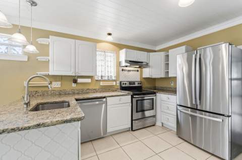 5906 Bamboo Drive, Fort Pierce FL - photo 12 of 54
