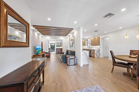386 Palmetto Street, West Palm Beach FL - photo 9 of 40