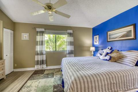 208 Club Drive, Palm Beach Gardens FL - photo 16 of 24