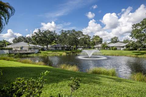 208 Club Drive, Palm Beach Gardens FL - photo 22 of 24