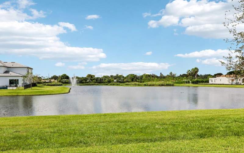 5 bedroom Single Family Residence at 4951 Naugle Way #18 Livingston, Marigold, Davie — photo 5