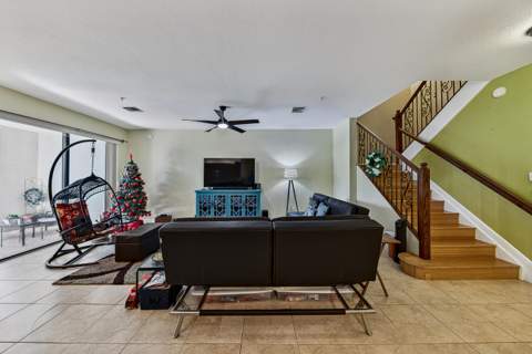 3055 NW 126th Avenue, Sunrise FL - photo 8 of 36