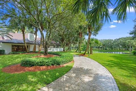 4980 Stables Way, Wellington FL - photo 7 of 137