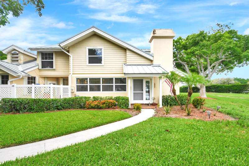3 bedroom Townhouse at 1301 Copley Court, Wellesley At Boynton Beach, Boynton Beach — photo 2