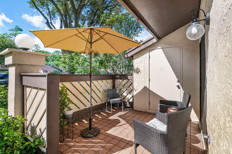 2 bedroom Villa at 144 Karanda Court, Strathmore Gate East, Royal Palm Beach — photo 3