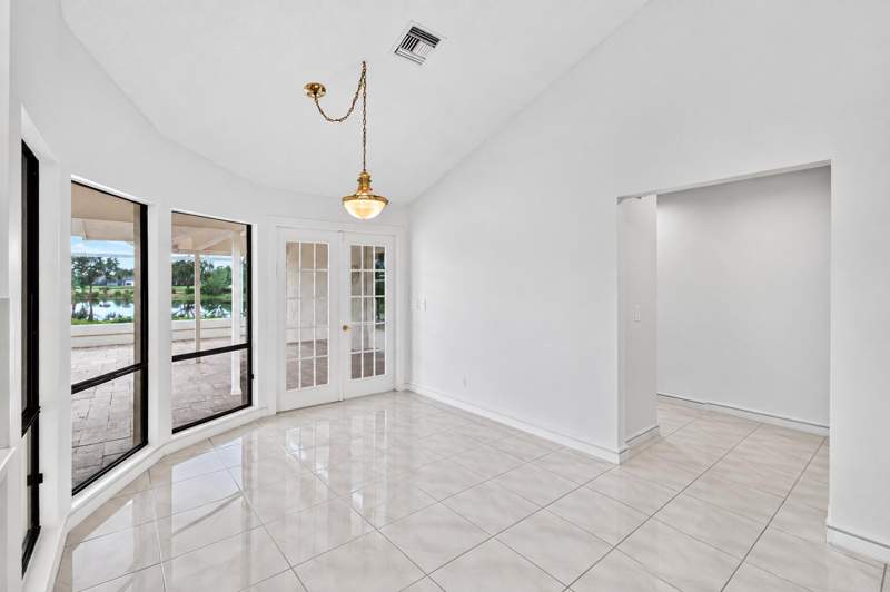 4 bedroom Single Family Residence at 10423 Stonebridge Boulevard, Stonebridge Country Club, Boca Raton — photo 4