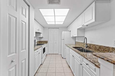 200 Crestwood Court #211, Royal Palm Beach FL - photo 15 of 49