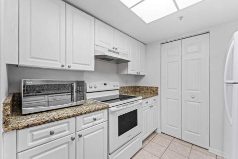 200 Crestwood Court #211, Royal Palm Beach FL - photo 16 of 49