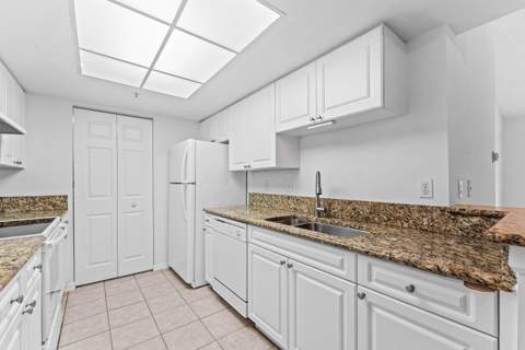 200 Crestwood Court #211, Royal Palm Beach FL - photo 17 of 49