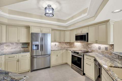 8600 S Ocean Drive #1105, Jensen Beach FL - photo 6 of 57