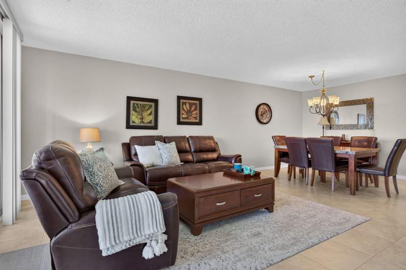 3 bedroom Condominium at 2671 S Course Drive #710, No 20 Palm-Aire Country Club, Pompano Beach — photo 3