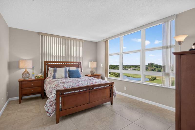 3 bedroom Condominium at 2671 S Course Drive #710, No 20 Palm-Aire Country Club, Pompano Beach — photo 5