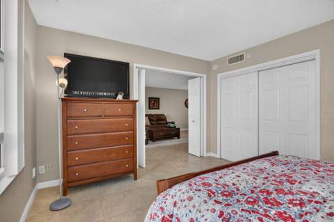 2671 S Course Drive #710, Pompano Beach FL - photo 8 of 36