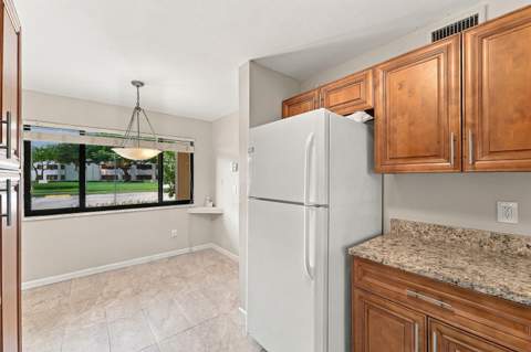10607 W Clairmont Circle #109, Tamarac FL - photo 12 of 28