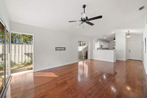 28 Governors Court, Palm Beach Gardens FL - photo 10 of 34