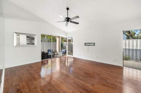 28 Governors Court, Palm Beach Gardens FL - photo 11 of 34