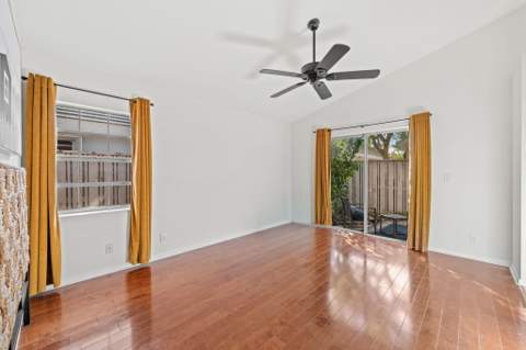 28 Governors Court, Palm Beach Gardens FL - photo 17 of 34