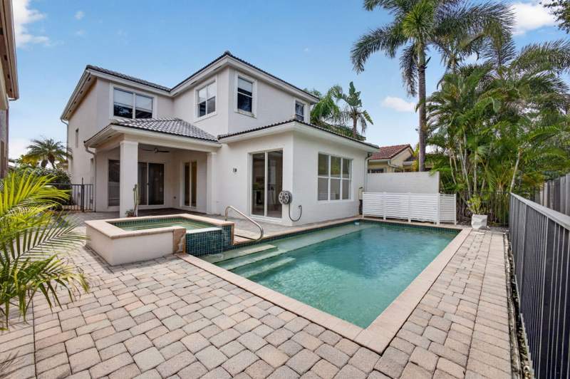 4 bedroom Single Family Residence at 207 Isle Verde Way, Mirabella At Mirasol C, Palm Beach Gardens — photo 3