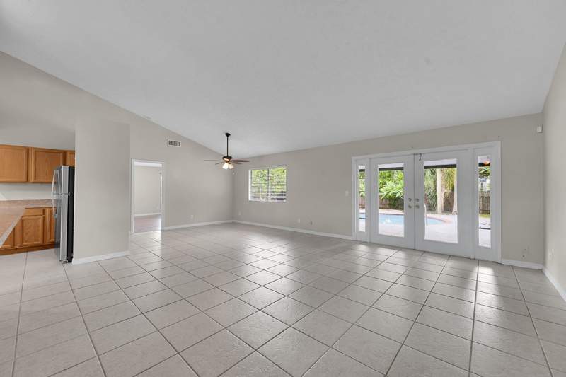 3 bedroom Single Family Residence at 2385 SW Mountwell Street, Port St Lucie Section 18, Port St. Lucie — photo 5