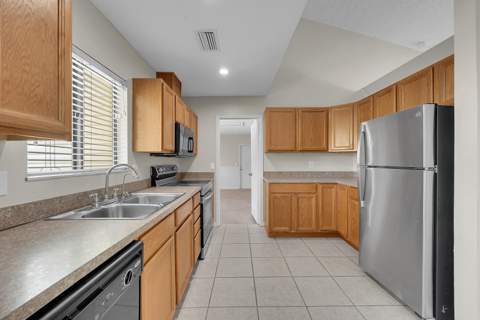 2385 SW Mountwell Street, Port St. Lucie FL - photo 10 of 29