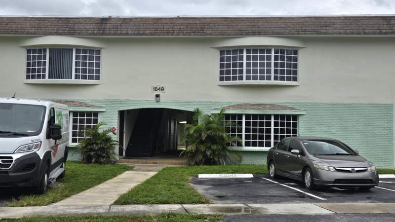 3 bedroom Condominium at 1849 NW 54th Terrace #Dd3, Windermere Condo Number Six, Lauderhill — photo 2