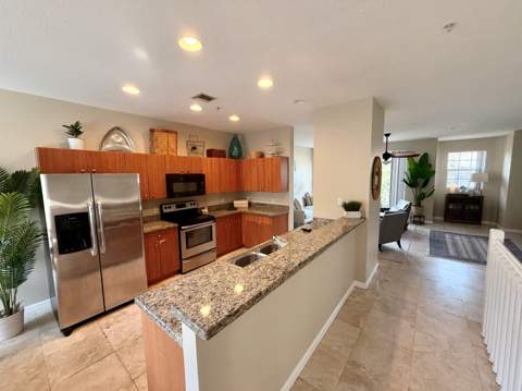 2725 NE 8th Avenue #104, Wilton Manors FL - photo 12 of 48